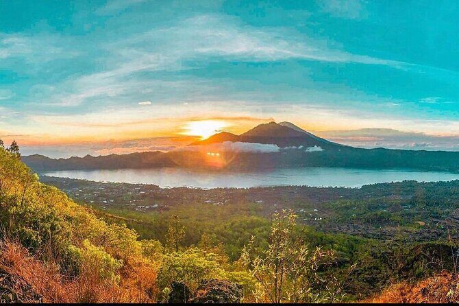 Sharing Mount Batur Sunrise Trekking Guide Pick Up and Drop Off - Trek Around the Crater: More Walking, More Views
