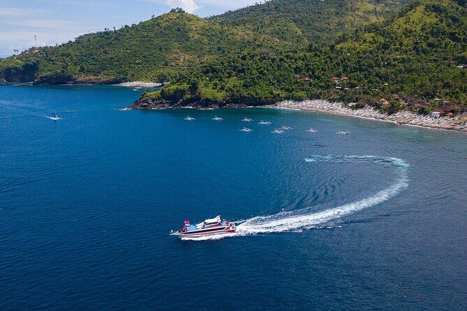 Snorkeling Adventure with East Nusa Penida Tour All Inclusive - Diamond Beach: white sand, short walking time, big photo payoff