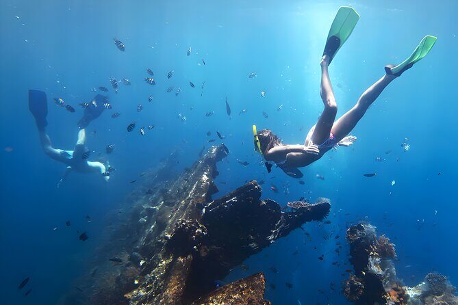 Snorkeling in Blue Lagoon Padang Bai Bali : Snorkel in the clear blue waters - Gear, comfort, and the smart list you’ll wish you packed