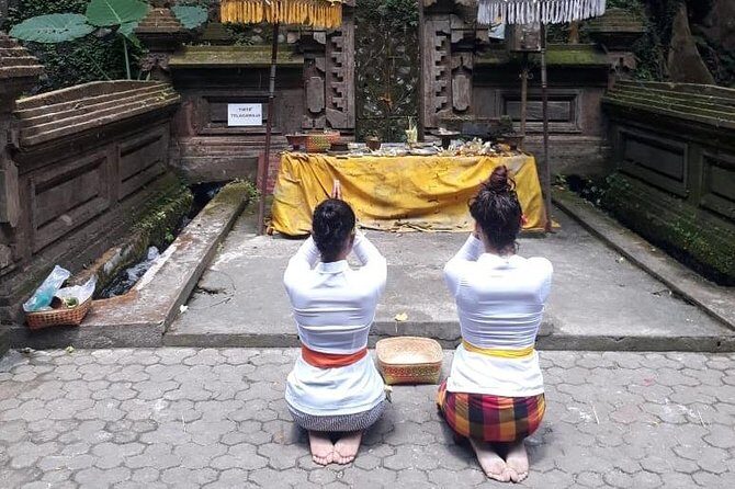 Soul Purification at Pura Mengening in Bali - Stairs, menstruation rules, and physical comfort