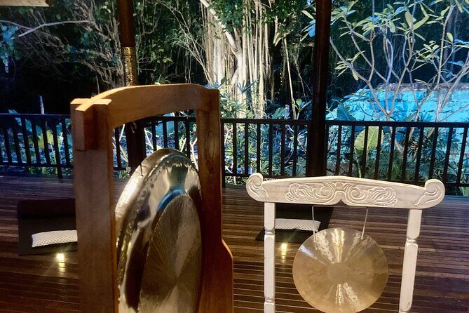 Sound Bath Healing Journey on the Island of Nusa Lembongan - The open-air Balinese shala: why nature matters for relaxation