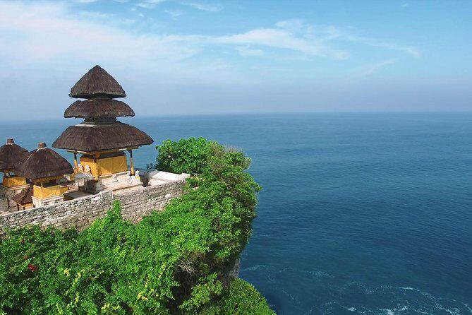 South Bali Full Day Tour - Pantai Melasti Ungasan: a short beach stop with cultural meaning