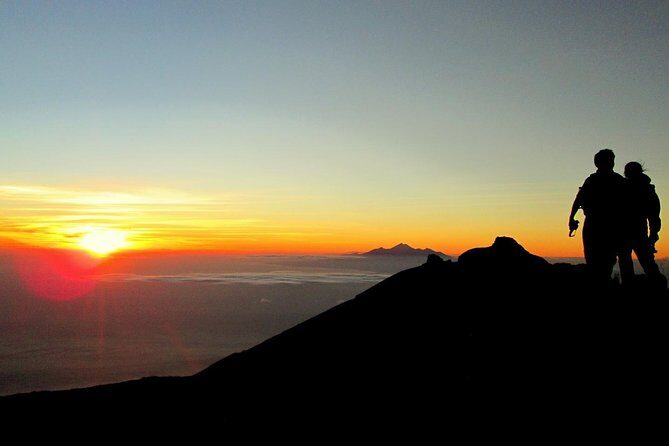 Sunrise At Heaven's Gate Lempuyang Luhur Bali - Breakfast before the sunrise moment