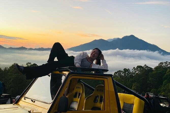 Sunrise + Jeep + Photographer - Key highlights