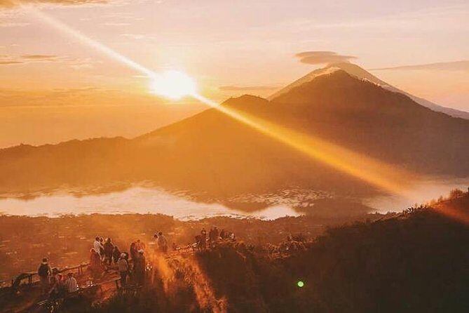 Sunrise mount batur trecking all inclusive - Breakfast and bottled water: how included food changes the whole vibe