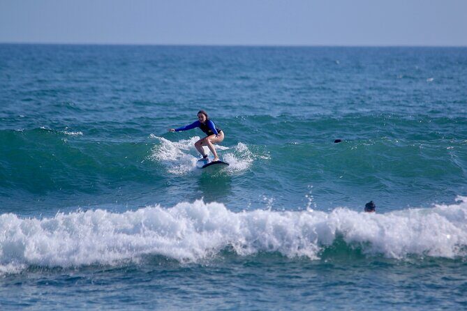 Surfing Lesson at Batu Bolong Beach in Canggu - Batu Bolong Beach in Canggu: why this spot works for a lesson