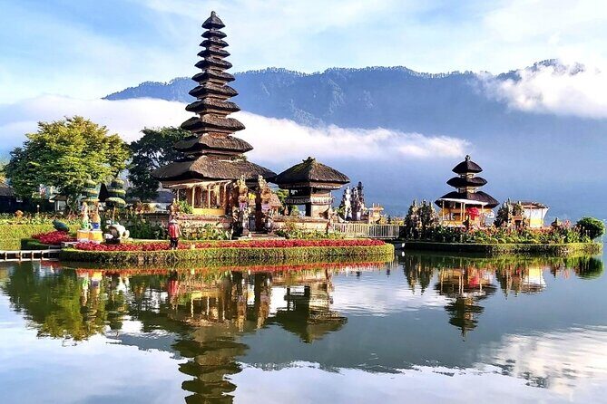 Tanah Lot and North Bali Private Tour - All inclusive - Private transportation from Ubud: the comfort part matters