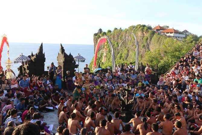 Tanah Lot and Uluwatu Temple Tour Including Seafood Dinner at Jimbaran Beach - Private Transfers from Ubud or South Bali Hotels (and Why It Matters)