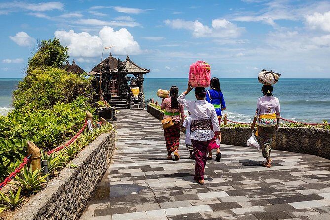 Tanah Lot Bali Temple Sunset Small Group Tour – Half Day - Small-group comfort: what nine travelers actually changes