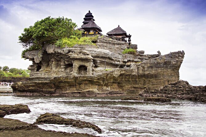 Tanah Lot, Jatiluwih Rice Terrace and Waterfall Day Tour - Driving time and pacing: what 8 hours feels like