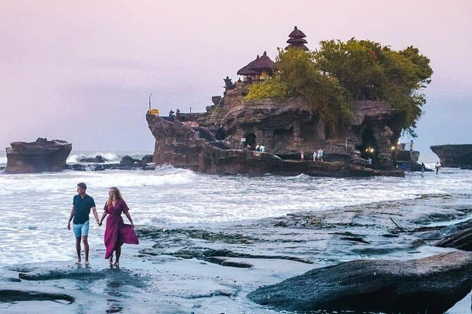 Tanah Lot - Jatiluwih (UNESCO) - Bedugul and Ulun Danu Temple Tour - Tanah Lot Sea Temple: A Rock-Built Temple That Feels Like Bali