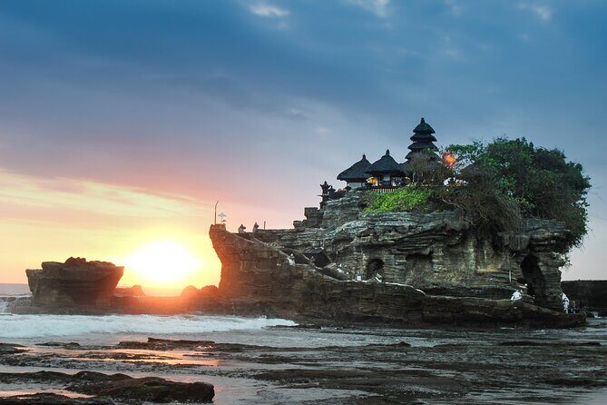 Tanah Lot - Jatiluwih (UNESCO) - Beratan lake -Hidden hill (Wanagiri)-FREE WI-FI - Getting around: private transfers and Wi‑Fi that actually helps
