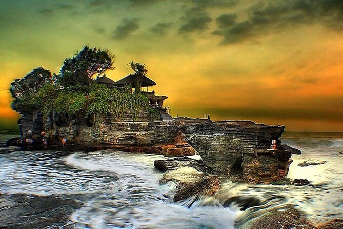 Tanah Lot Sunset and Monkey Forest Tour. - Village Pass-Throughs and Meal Freedom Without Extra Pressure