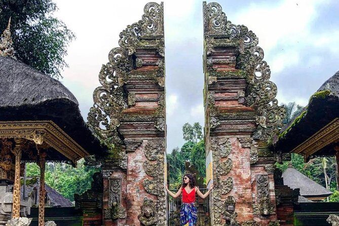 Tanah Lot Temple, Waterfall & Ubud Tour (Private & All-Inclusive) - Private guiding in practice: what you gain beyond the route