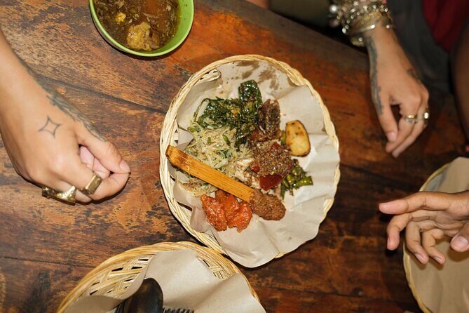 Taste & Explore Bali: Denpasar Street Food & Historic Sites - Badung Market Night Market: Jaje Bali Snacks in the Real Food Zone