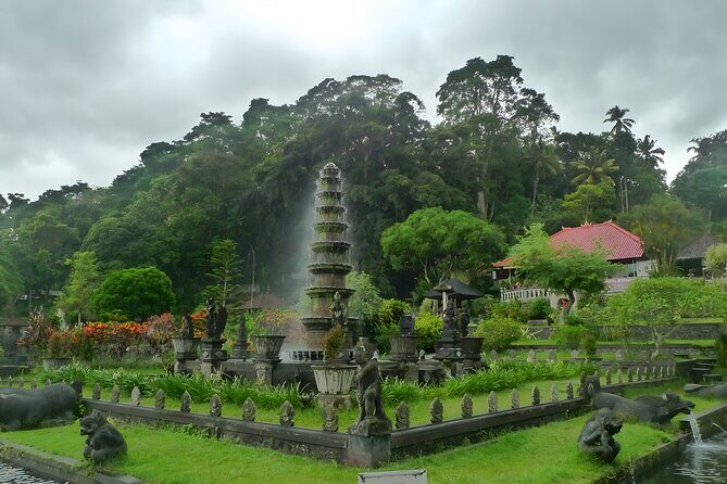 The Gates of Heaven Bali Tour : Bali Instagrammable Trip - Lempuyang Temple and the Gates of Heaven viewpoint
