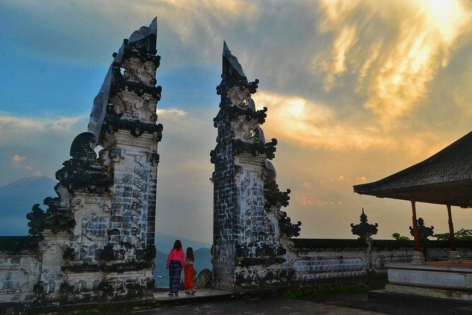 The Gates of Heaven Lempuyang Tours All Inclusive - Lempuyang Temple Admission: More Than a Photo Background
