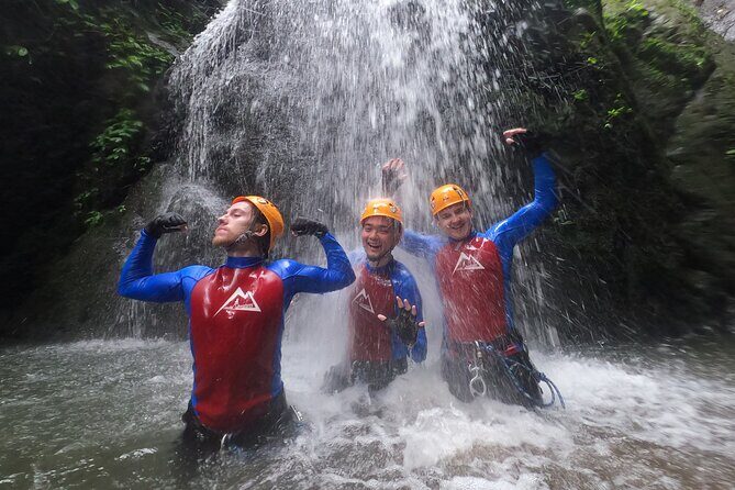 The Natural Canyoning in Alam Canyon - Nature in motion: biodiversity lessons while you’re getting wet