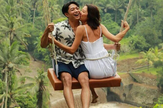 The Popular Of Ubud Private Day Tour - Tegalalang Rice Terrace: the cliff views, the crowds, and shoe choice