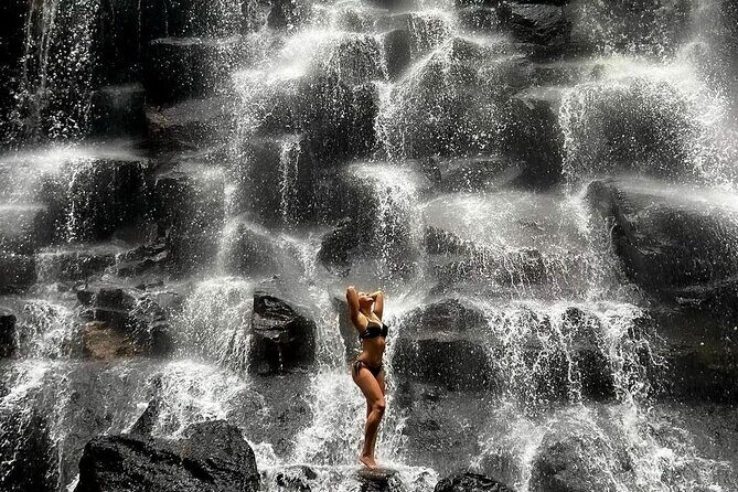 Tirta Empul temple, Jungle Swing and Waterfalls - Private Tour - Stop 4: Kanto Lampo Waterfall—easy access, big visual payoff