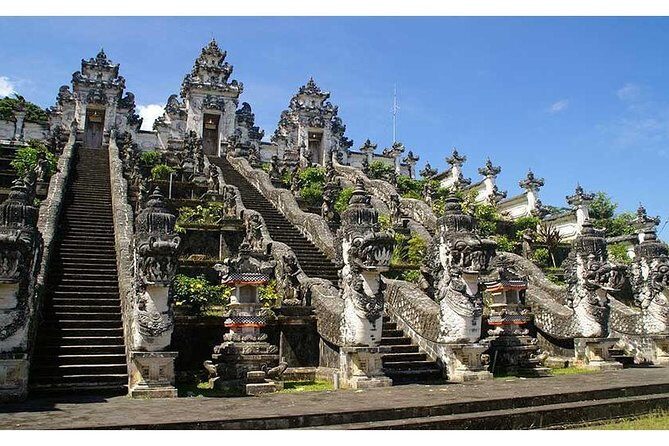 Tour Gate of Heaven at Lempuyang Temple - Blue Lagoon Snorkeling with lunch - Entering Lempuyang Temple: why the 6am start is worth it