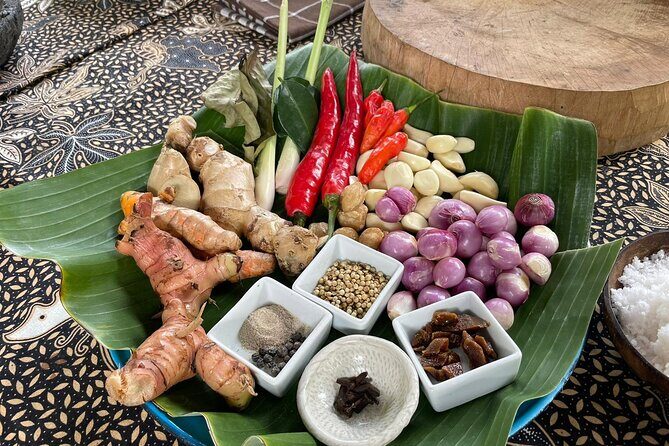 Traditional Tempeh Making & Cooking Balinese Cuisine - Meeting Ayu and Ngurah: What the Morning Feels Like