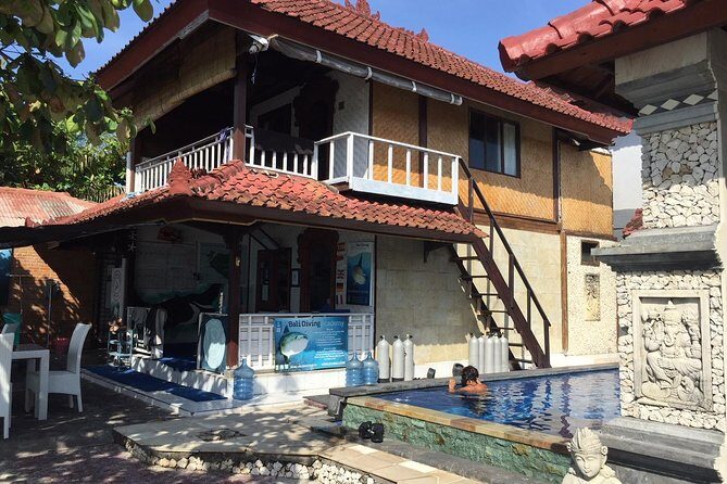 Try Diving in Nusa Lembongan - Penida. For beginners (with 2 ocean dives) - Where you go underwater: manta chances and coral reefs