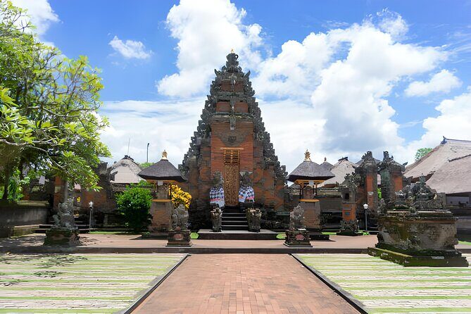 Ubud Bali: Rice Terrace, Waterfall and Tirta empul Day Tour - Cantik Agriculture plantation: coffee, spices, and chocolate with local management