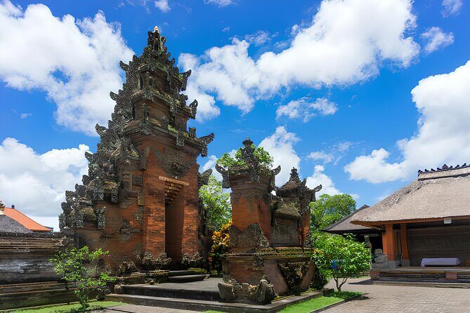 Ubud Bali: Rice Terrace, Waterfall and Tirta empul Day Tour - Tirta Empul Temple and the melukat purification ritual