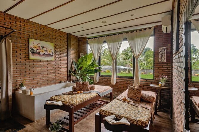 Ubud Balinese Massage Scrub And Flower Bath Experience - The massage itself: essential oils, lotion, and tip-to-toe relief