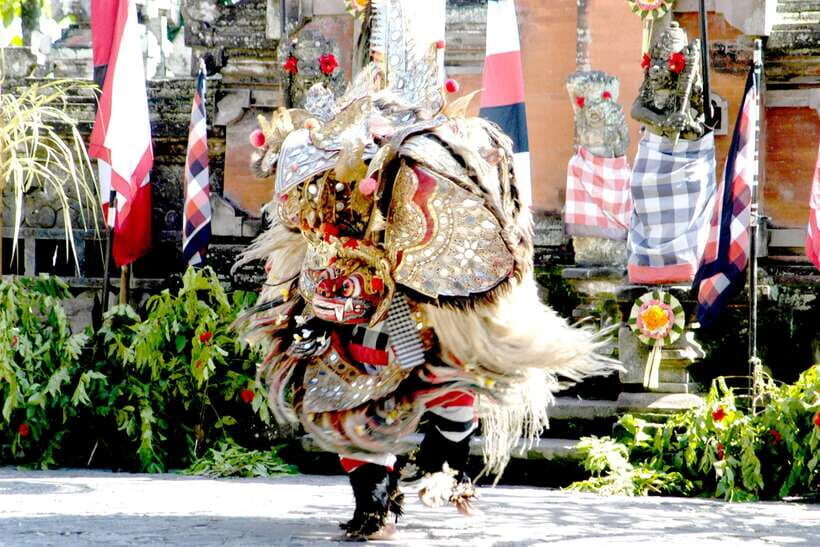Ubud: Barong Dance and Keris Cultural Dance Show Tickets - Tickets, Pickup, and the $6 Value Math