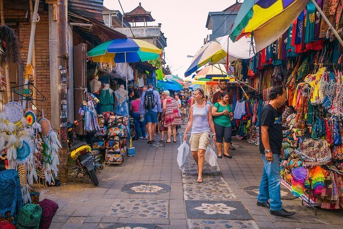 Ubud City Tour I: Monkey Forest, Ubud Palace, Art Market, and Waterfall - Ubud Palace (Puri Saren): a quick royal stop in the center