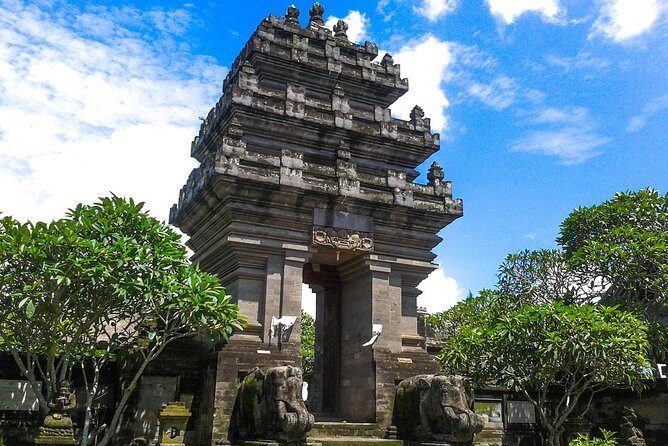 Ubud Cultural Day Tour: A Day for Balinese Cultural Experience - Puseh Batuan Temple: Ramayana and Mahabharata Carvings Worth the Detour