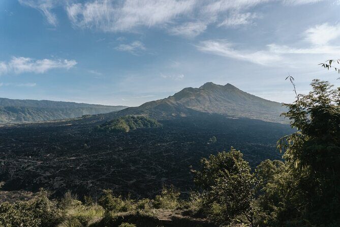Ubud: Downhill Cycling with Volcano, Rice Terraces and Meal - From Ubud Pickup to Mount Batur at 8:30