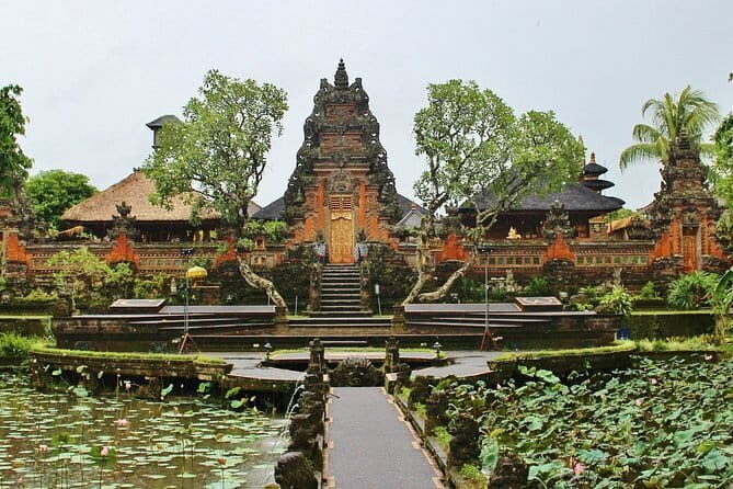 Ubud Highlight Private Charter with Jungle Swing - The river-pool swing: the Instagram moment with real logistics