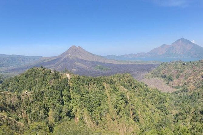Ubud: Holy Water Temple, Volcano View, Rice Terrace, MonkeyForest - Barong and Kris Dance: More Than a Show