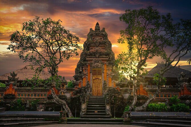 Ubud Iconic Full Day Tour Monkey Forest Rice Terraces Waterfalls - Tegenungan Waterfall: A Cooling Finish With Real “Slip and Look”