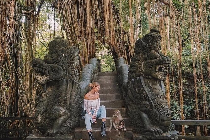Ubud Jungle Swing - Monkey Forest - Water Temple - Waterfall - Guides matter here: Esa and Made set the tone