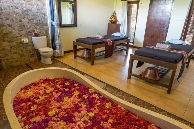 Ubud Luxury Bali Spa Package with amidst rice fields - The full 2-hour treatment: scrub, bath, and a full-body ritual