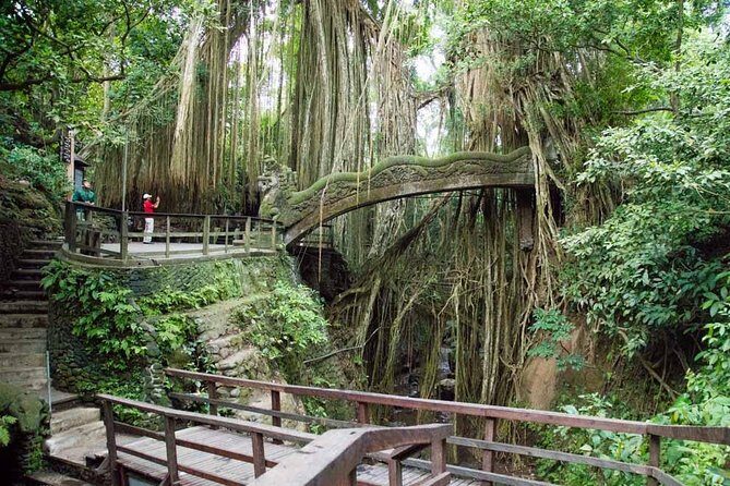 Ubud Sacred Monkey Forest & Art Village Tour - Celuk Village jewelry: silver work as a craft village experience