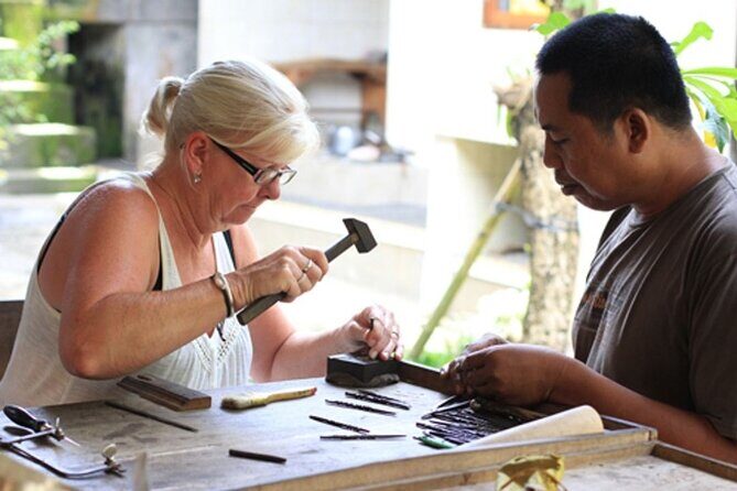 Ubud Silver Jewelry Making Class with Temple, Monkey Forest - Sacred Monkey Forest Sanctuary: seeing macaques without losing your head