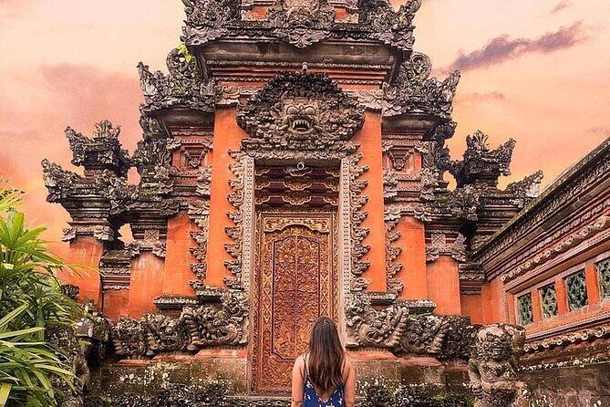 Ubud: Swing - Monkey Forest - Waterfall - Temple - Rice Terraces - Art Crafts - Gallery Ada Garuda: Wood Carving You Can Actually Understand
