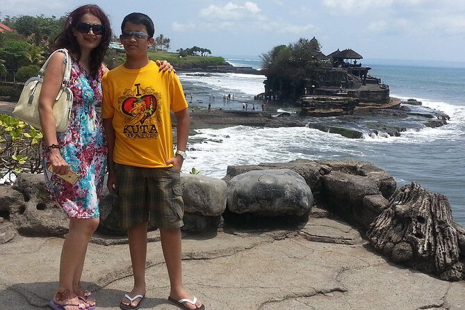 Ubud Tegalalang Rice Teracce & Tanah Lot Tour - A Full-Day Bali Mix: Ubud Craft, Waterfalls, and Tanah Lot Sunset