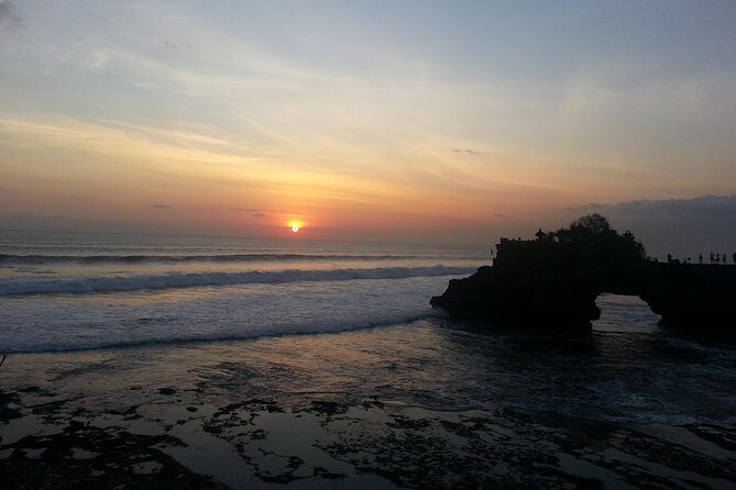 Ubud Tegalalang Rice Teracce & Tanah Lot Tour - Stop 3: Mas Carving Center (Woodcarving Process and Real-World Craft)