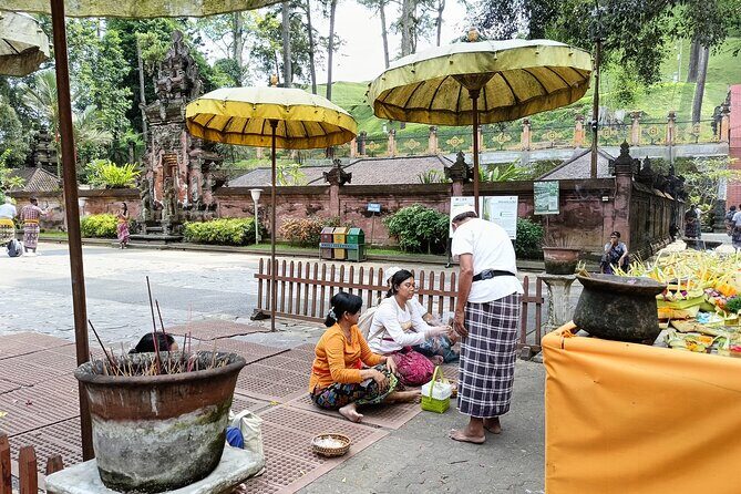 Ubud Tirta Empul Temple Tour with Purification Experience - Timing in Ubud: what 2 hours feels like