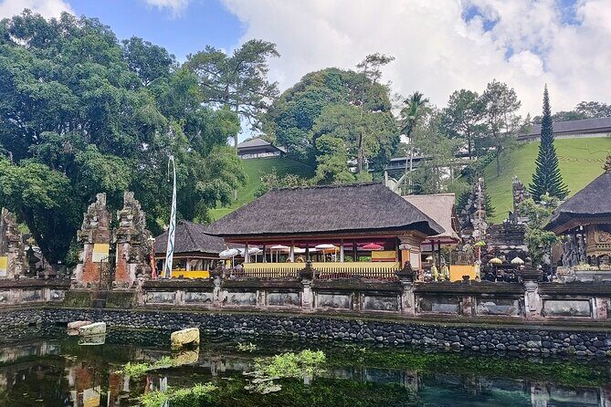 Ubud Tirta Empul Temple Tour with Purification Experience - Dressing for the ritual (and what to actually pack)