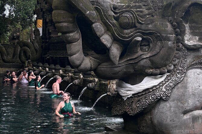 Ubud Top Tours to Discover Bali’s Cultural and Natural Wonders - Stop 1: Rumah Bali Kuno at Bali Traditional House Gung Aji
