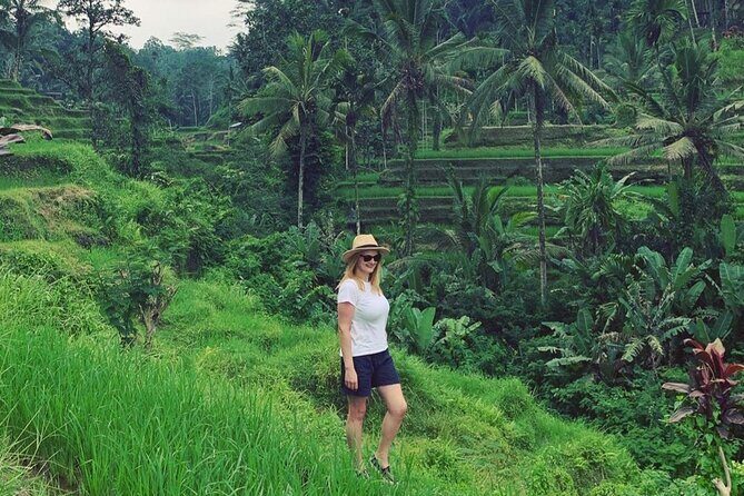 Ubud Tour - Ubud Highlight - Private Tour All inclusive - Cooling off at Tegenungan Waterfall (and why the timing matters)