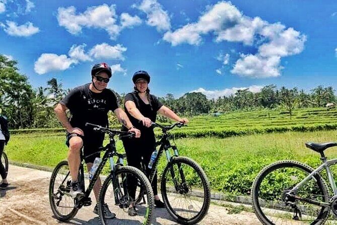 Ubud Wonderful Half Day Downhill Cycling Tour with Lunch - The plantation stop: learning flora uses, then tasting fruit