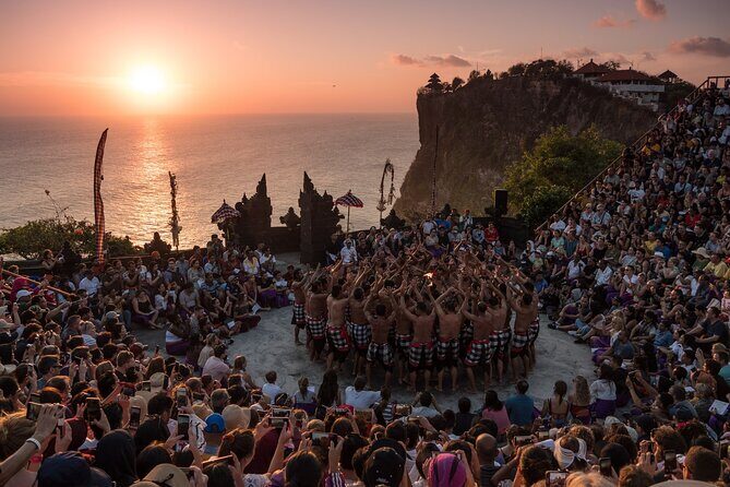Uluwatu Cliff Temple sunset Tour with Kecak Show and Sea Food Dinner at Jimbaran Beach - Stop 1 at Uluwatu Temple: Clifftop Views, Sarong Rules, and Monkey Awareness